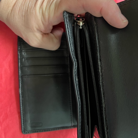 Coach Wallet - Picture 5 of 7
